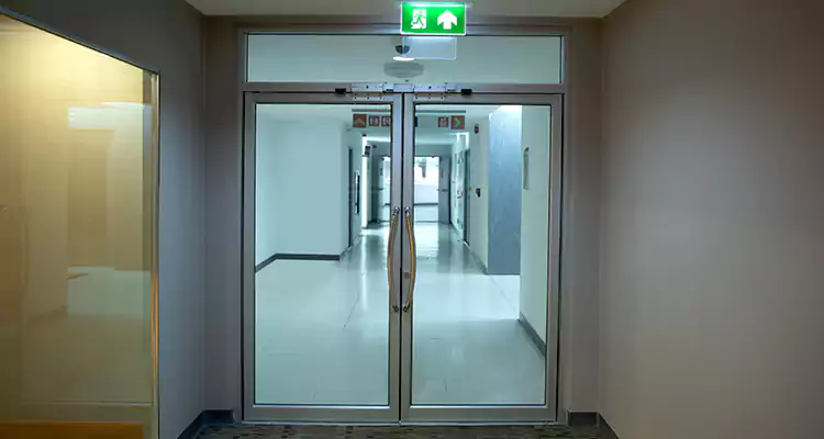 Emergency Glass Door Repair in Naples, FL