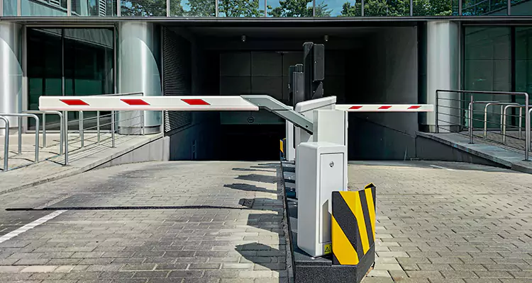 Affordable And Fast Parking Boom Gate Repair Services in Naples, FL